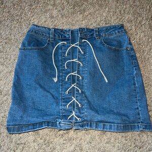 Women’s Pacsun lace skirt size 27